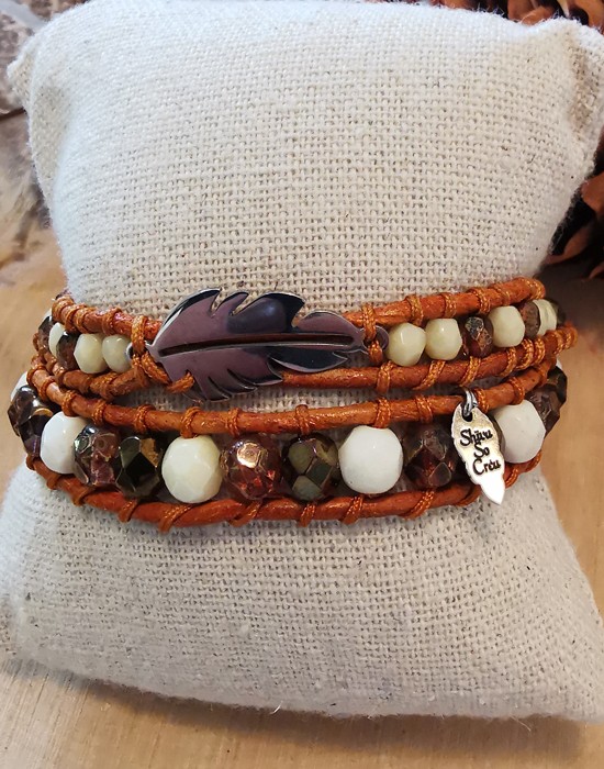 Bracelet en cuir et perles en verre de bohème - bracelet wrap "automnale"