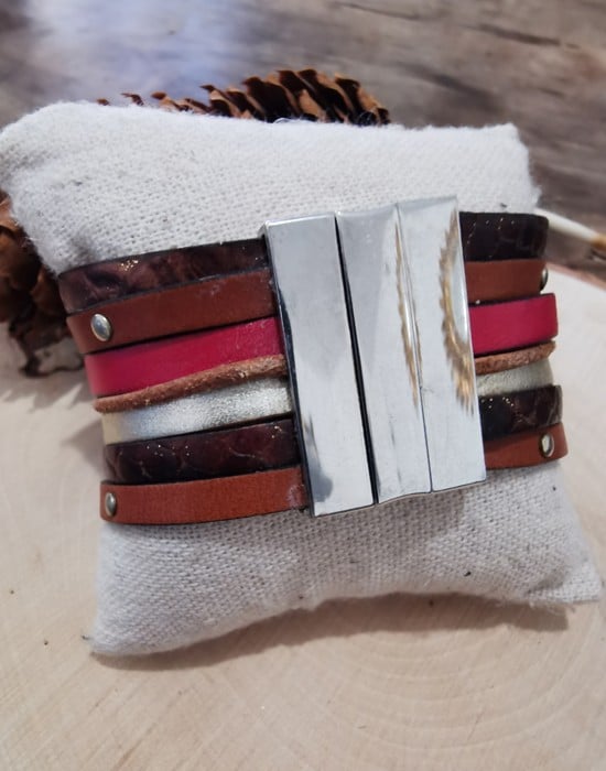 Bracelet en cuir et pierres naturelles "Ikanala"